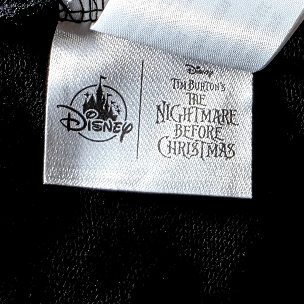 Disneyland The Nightmare Before Christmas Black silver Spellout Shirt Sz Medium - Picture 9 of 10